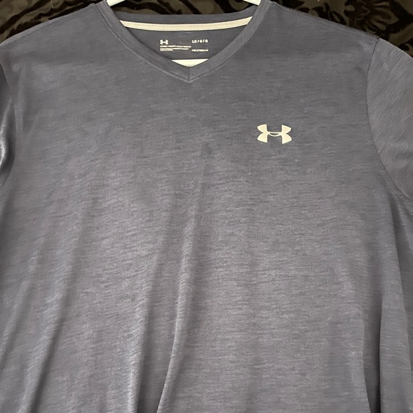 Under Armour Other - Large navy blue v neck under armour athletic shirt